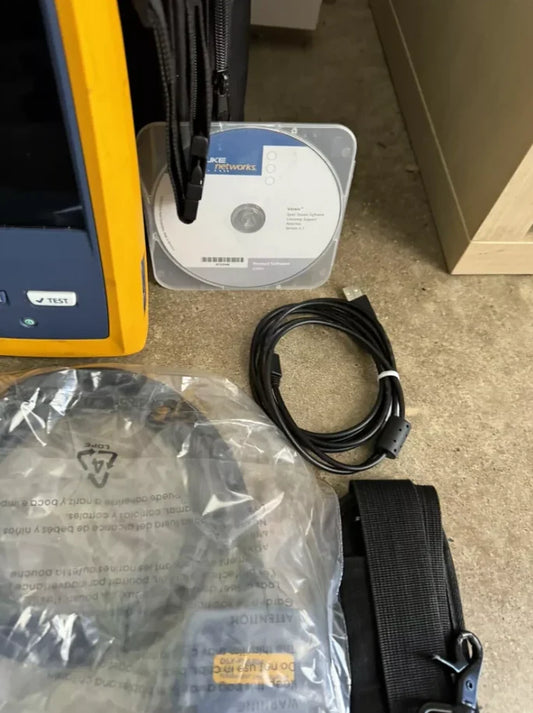 FLUKE Networks DSX-8000 Versiv 2 Cable Certifier Tester Kit