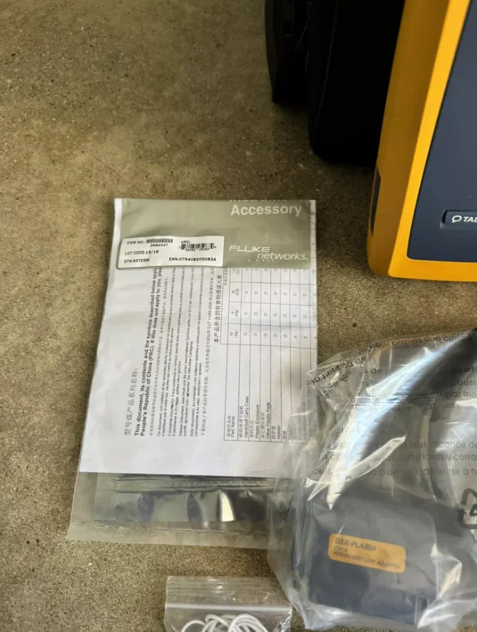 FLUKE Networks DSX-8000 Versiv 2 Cable Certifier Tester Kit