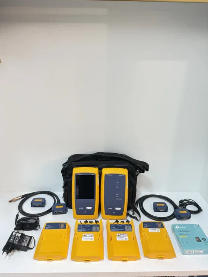 FLUKE Networks DSX-8000QI 2 GHz Cable Analyzer with Quad OLTS CAL-2024